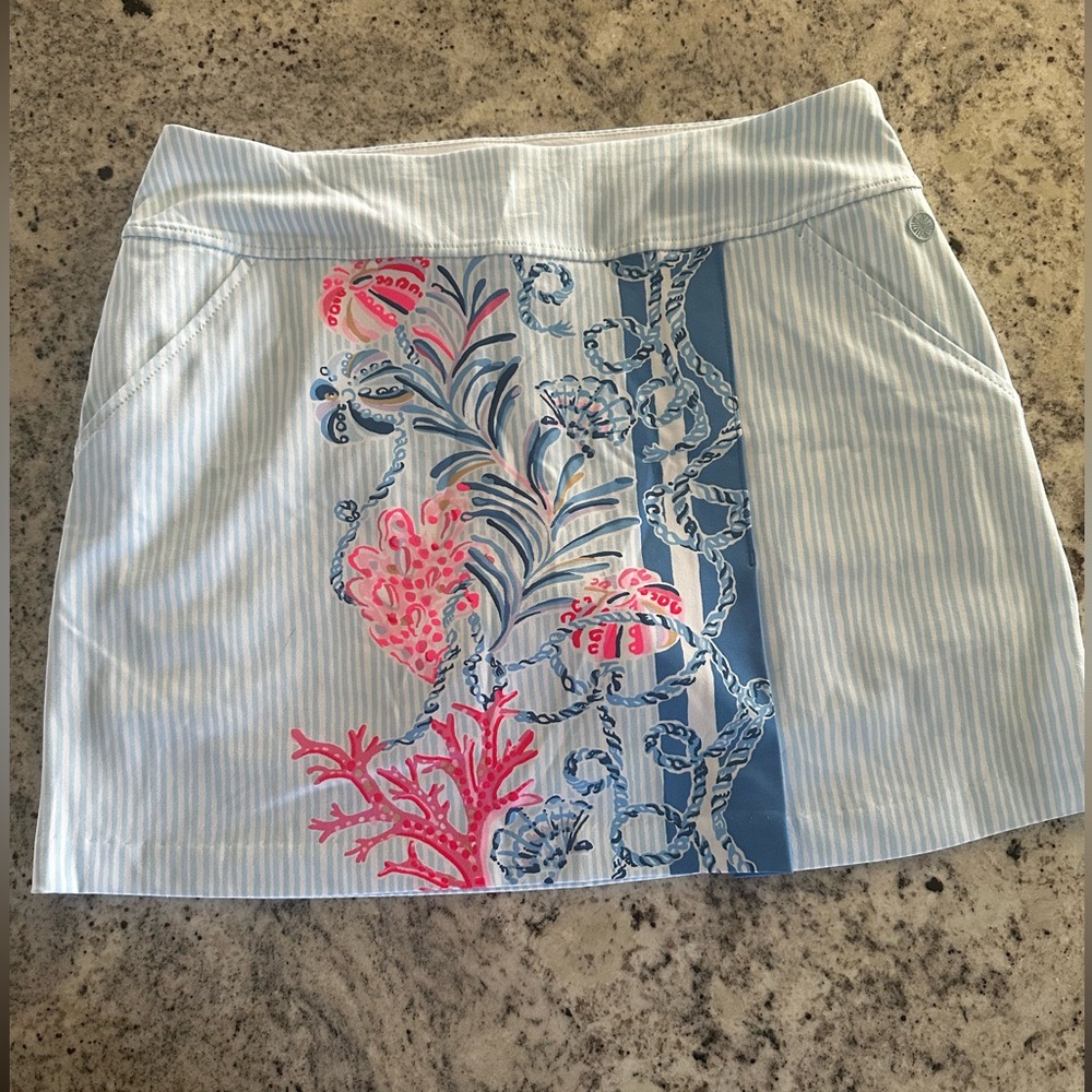 New Lilly Pulitzer Light Blue Striped Skort with Pink & Navy Coral Print